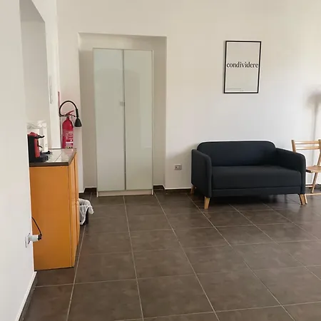 Chez Deca Neapel