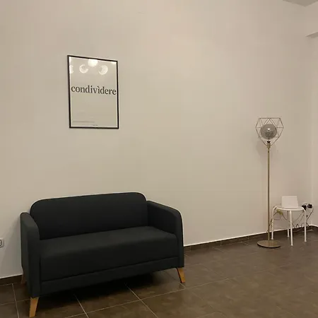 Chez Deca * Naples